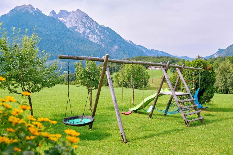 Rutsche Schaukel Klettern kinderfreundlicher Bergbauernhof in Ramsau